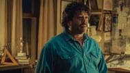 Dan Fogler plays Vincent's best friend Lennie (Image via Netflix Tudum)